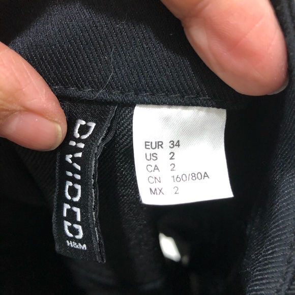 H & M Divied Button Down Skirt Over All - Picture 3 of 4